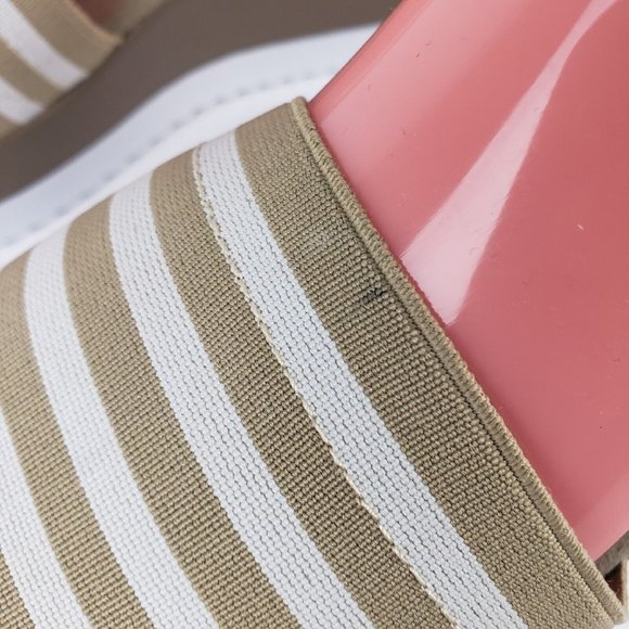 Charleston Shoe Co. Stripe Palm Wedge Sandal in Tan and White Size 10 - Picture 11 of 14